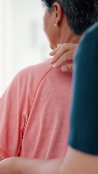 Physiothérapie Mains Massage Pour Les Maux Dos Les Soins Santé — Video