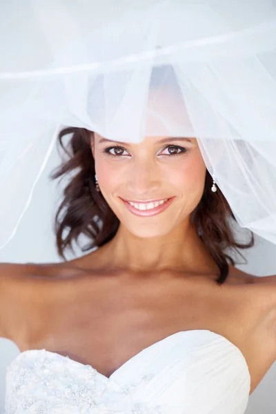 Noiva Vestido Noiva Retrato Com Véu Para Cerimônia Bonito Felicidade — Fotografia de Stock