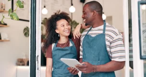Sahibi Takım Kapı Hoş Geldiniz Mutlu Müşteri Hizmetleri Tabletli Yeni — Stok video