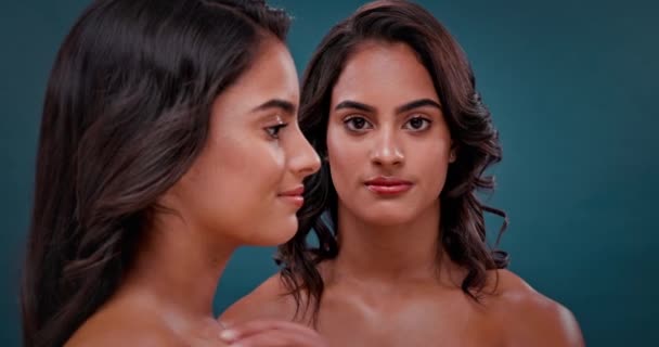Péče Pleť Krása Ženy Dvojčata Studiu Přírodní Zdraví Wellness Tvář — Stock video