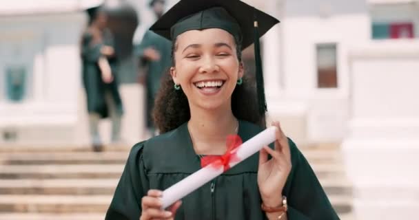 Educación Graduación Futuro Con Estudiante Negra Evento Universitario Para Celebración — Vídeo de stock