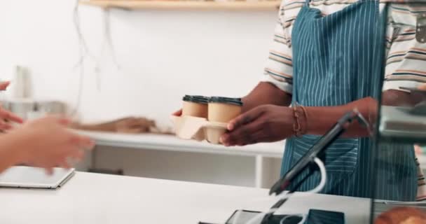 Mãos Barista Takeaway Café Ordem Balcão Para Serviço Café Pequenas — Vídeo de Stock