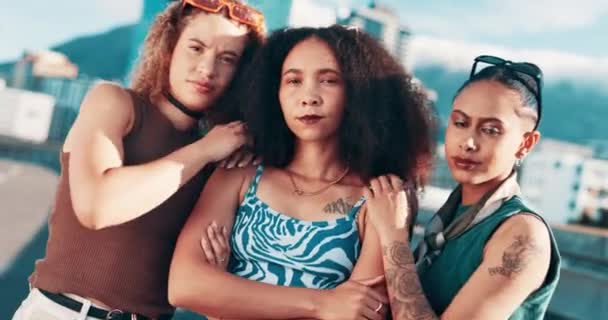 Moda Różnorodność Przyjaciele Kobiet Mieście Razem Dla Władzy Dziewczyny Wsparcie — Wideo stockowe
