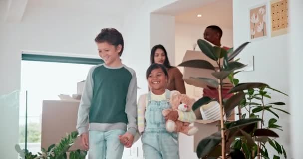 Aile Kutular Ipotekli Taşınma Yatırımlı Başarı Heyecan Mülk Aile Ile — Stok video