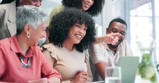 미디어 프로젝트에서 온라인 팀워크를위한 노트북 가르침 제안을 사무실에서 다양성 — 비디오