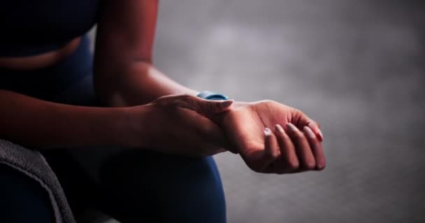 Ağrısı Yakın Çekim Spor Salonunda Anatomisi Riski Acil Durumu Olan — Stok video
