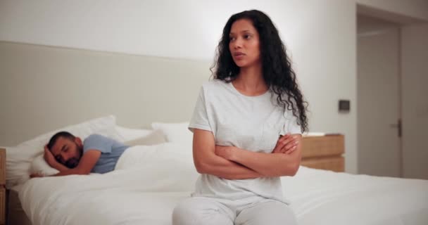 Wütend Frau Und Konflikt Mit Paar Schlafzimmer Des Hauses Mit — Stockvideo