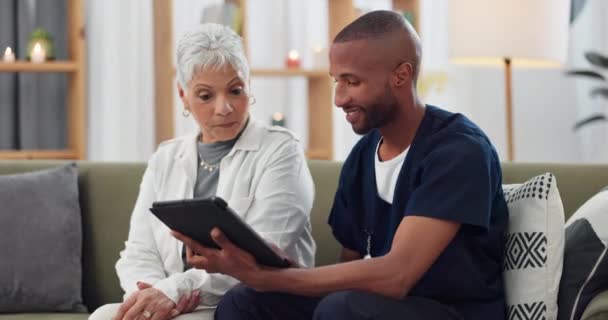 Elderly Woman Man Tablet Caregiver Patient Healthcare Medical Information Help — Stock Video