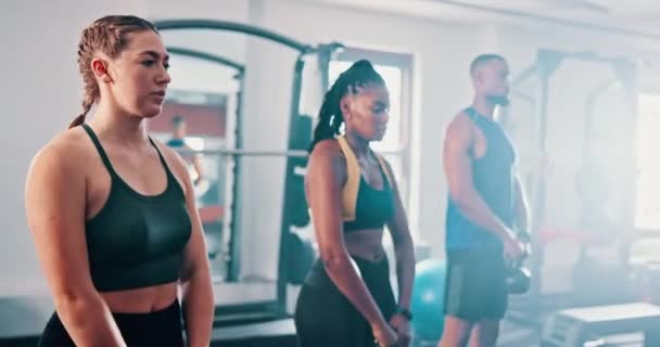 Tyngdlyftning Motion Och Personer Gym För Träning Bodybuilder Träning Eller — Stockvideo