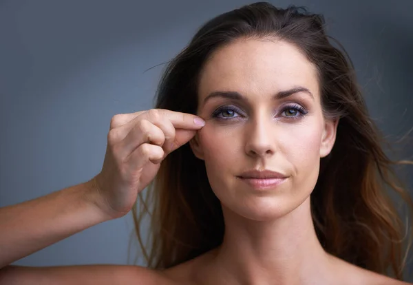 Makeup Portrait Woman Cheek Pinch Studio Facelift Cosmetics Aging Results — Stock Photo, Image