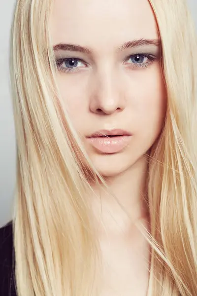 Woman Beauty Portrait Cosmetics Makeup Skincare Facial Glow Treatment Studio — Stock Photo, Image