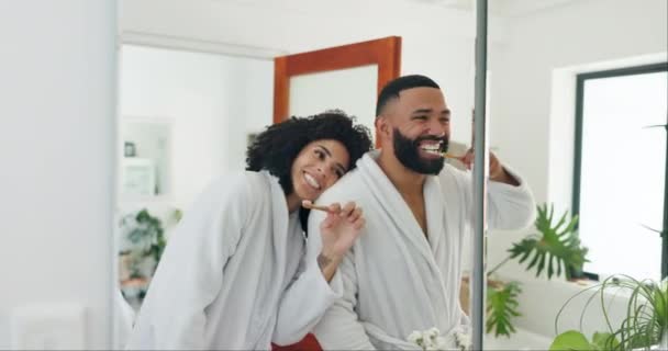 Glad Par Børste Tænder Tandpleje Morgenen Hygiejne Sammen Badeværelset Derhjemme – Stock-video