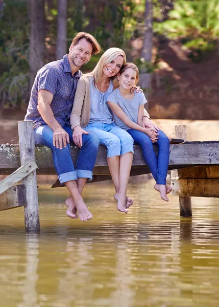 Portrait Lake Girl Family Smile Happiness Water Nature Vacation Getaway — Stock Photo, Image