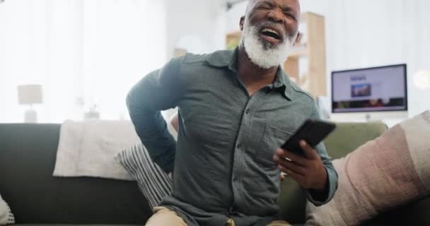 Öreg Ember Hátfájás Fizioterapeuta Egészségügyben Izom Sérülés Házban Orvosi Idősek — Stock videók