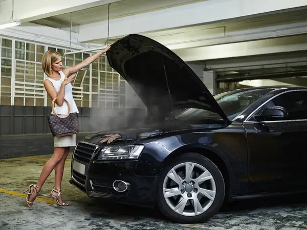 Woman Car Smoke Engine Problem Parking Garage Blow Gasket Mechanical — Stock Photo, Image