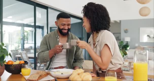 Caffè Conversazione Coppia Con Prima Colazione Cucina San Valentino Mattina — Video Stock