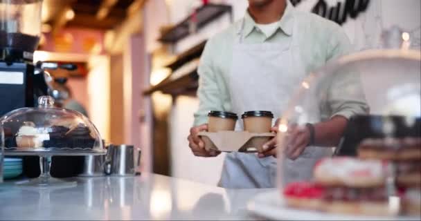 Imbiss Kaffeetasse Und Hände Die Dem Kunden Eine Bestellung Café — Stockvideo