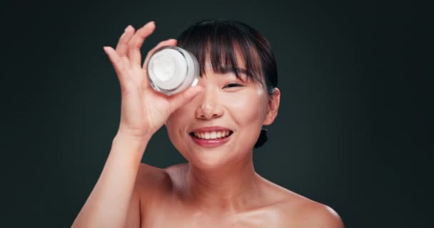 Femme Asiatique Crème Pour Beauté Visage Les Soins Peau Avec — Video