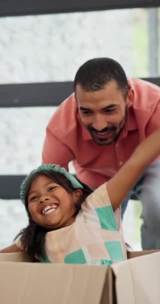 Box Stěhování Otec Hrát Dívkou Dítě Novém Domově Pro Sbližování — Stock video