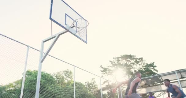 Черные Люди Блок Баскетбольная Площадка Спорта Физических Упражнений Вызов Командной — стоковое видео