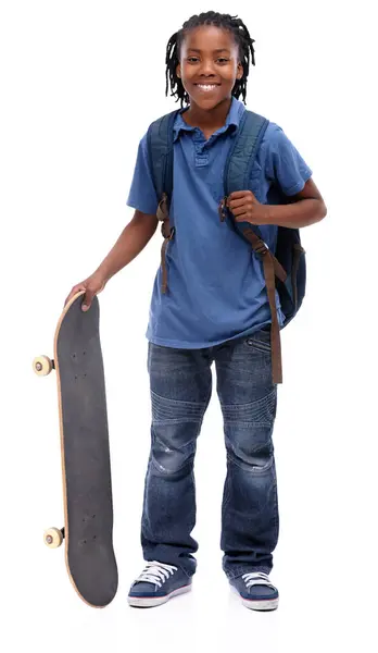 Portret Skateboard Gelukkig Afrikaans Kind Studio Geïsoleerd Witte Achtergrond Voor — Stockfoto