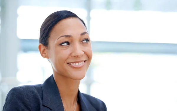 Business Lächeln Und Denken Mit Frau Entscheidung Und Problemlösung Mit — Stockfoto