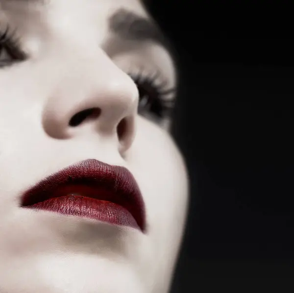 Mujer Labios Maquillaje Gótico Estudio Para Belleza Cosmética Vampiro Bruja —  Fotos de Stock