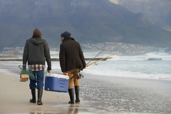 Ocean Fishing Men Walking Together Cooler Tackle Box Holiday Conversation — Stock Photo, Image