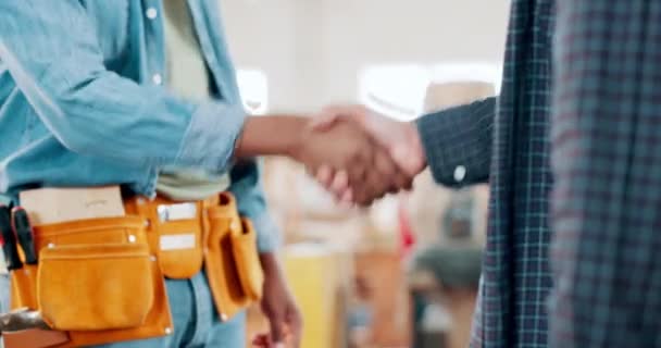 Construction Teamwork Carpenter Shaking Hands Workshop Manufacturing Deal Woodwork Collaboration — Stock Video