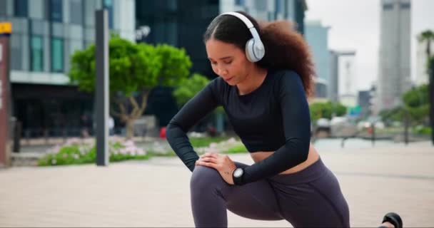 Femeie Întindere Exerciții Fizice Pentru Picioarele Aer Liber Oraș Pentru — Videoclip de stoc