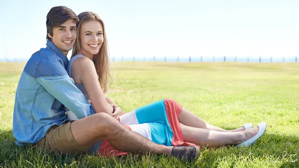 Couple Portrait Hug Nature Romance Care Relationship Outdoor Date Happy — Stock Photo, Image