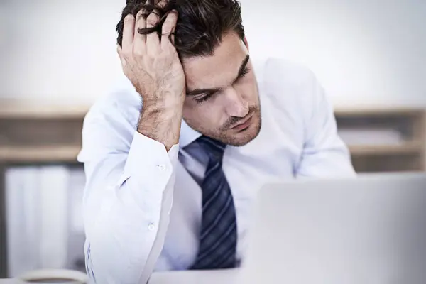 Laptop Falhar Homem Negócios Com Estresse Frustrado Erro Com Falha — Fotografia de Stock