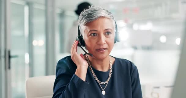 Zákaznický Servis Telefonní Hovor Vyspělá Žena Sluchátky Konverzace Help Desk — Stock video