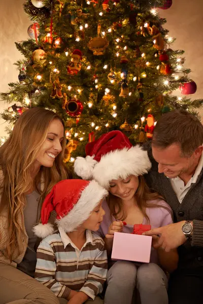 Family Living Room Christmas Gift Gratitude Joy Home Sofa Parents — Stock Photo, Image
