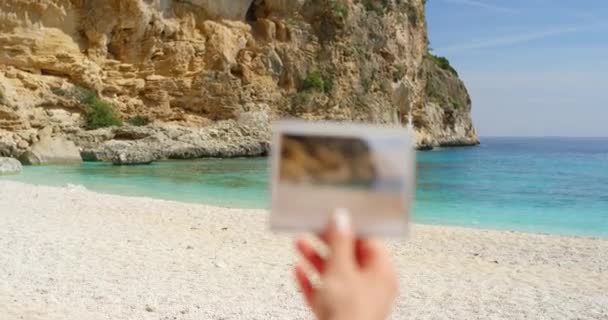Hand Polaroid Beach Photography Vacation Memories Travel Scrapbook Female Tourist — Stock Video