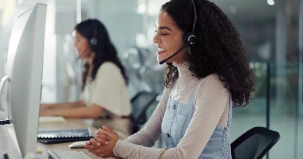 Call Center Conversando Mulher Com Computador Para Comunicação Suporte Atendimento — Vídeo de Stock