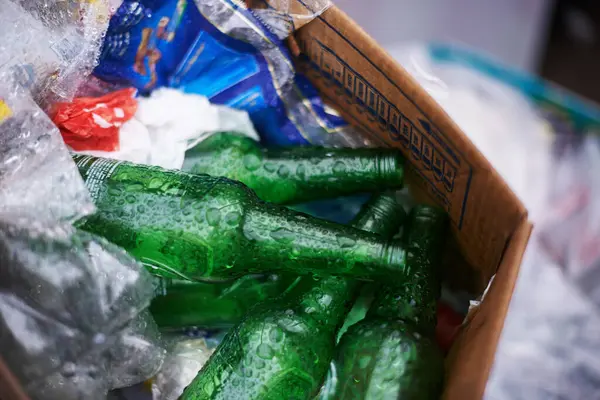 Bottles Pollution Garbage Trash Litter Landfill Junkyard Destruction Climate Closeup — Stock Photo, Image
