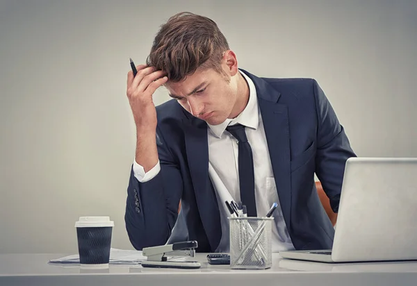 Man Accountant Laptop Stress Finance Fail Recession Studio Thinking Solution — Stock Photo, Image