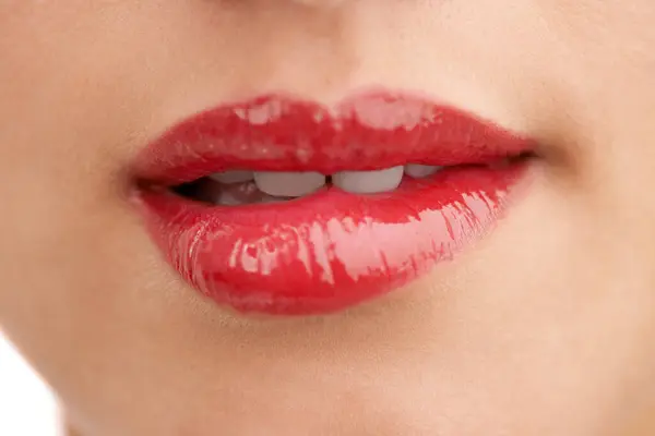 Osoba Červená Rtěnka Detailní Záběr Úst Make Upem Pro Kosmetiku — Stock fotografie