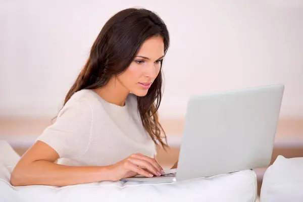 Woman Laptop Typing Sofa Remote Work Home Thinking Idea Writing — Stock Photo, Image