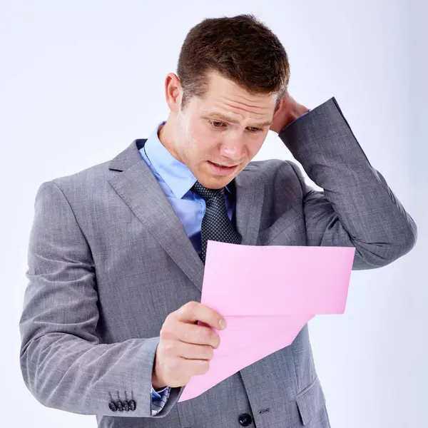 Estressado Homem Negócios Carta Terminação Trabalho Profissional Formal Leitura Fundo — Fotografia de Stock