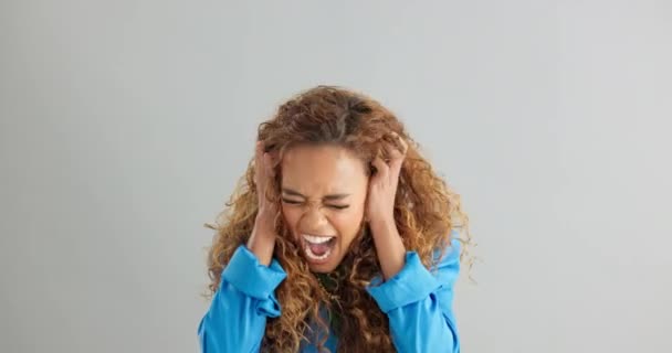 Kobieta Gniew Krzyki Depresji Studio Dla Stresu Zdrowia Psychicznego Lub — Wideo stockowe
