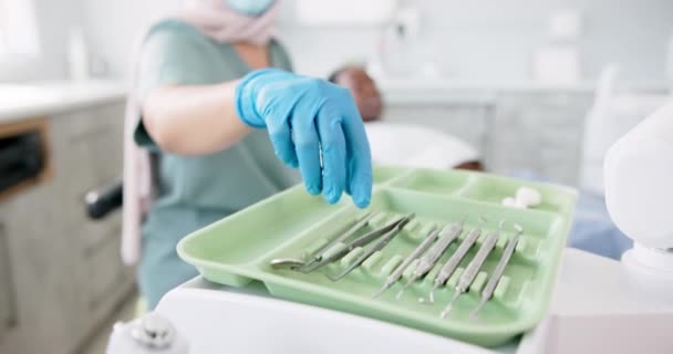 Dentiste Les Mains Les Outils Miroir Pour Service Médical Dentaire — Video