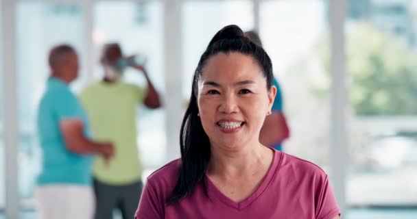 Twarz Grupa Dojrzała Kobieta Fitness Ćwiczenia Szczęśliwy Centrum Odnowy Biologicznej — Wideo stockowe