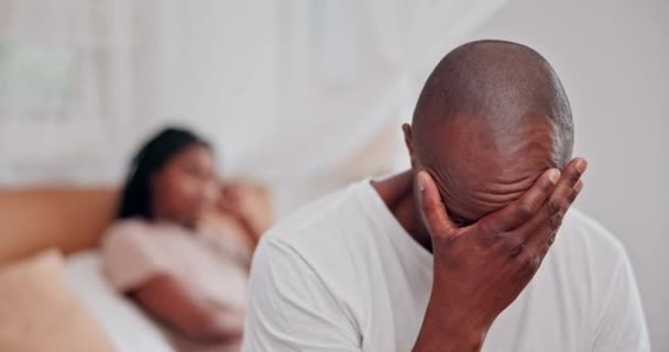 Hombre Mujer Dormitorio Para Cansado Problema Crisis Como Emocional Hablar — Vídeos de Stock