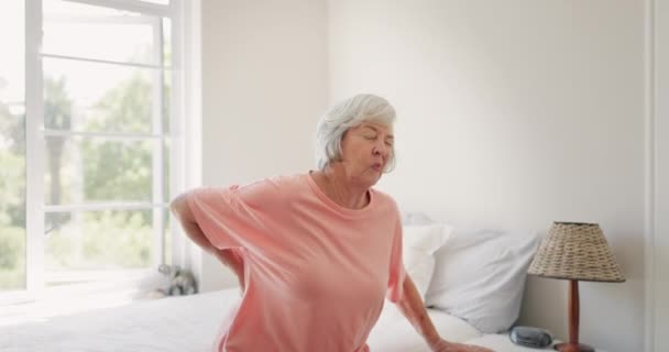 집에서 문제에 관절염 골관절염 위기를 침대에 스트레스 환자와 — 비디오