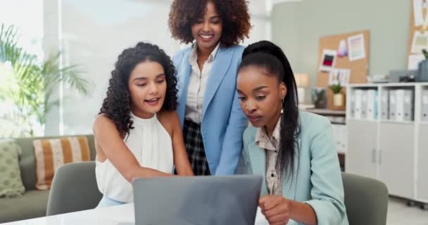 Üzleti Női Laptop Találkozó Tervezése Projektmenedzsment Együttműködés Ötletek Digitális Javaslat — Stock videók