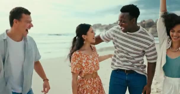 Çeşitli Gruplar Arkadaşlar New York Mutluluk Eğlence Heyecan Için Plajda — Stok video