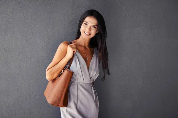 Studio Portrait Handbag Fashion Model Accessories Dress Joy Woman Face — Stock Photo, Image