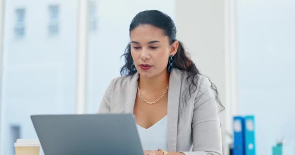 Woman Stress Office Frustrated Laptop Burnout Work Businesswoman Technology Headache — Stock Video